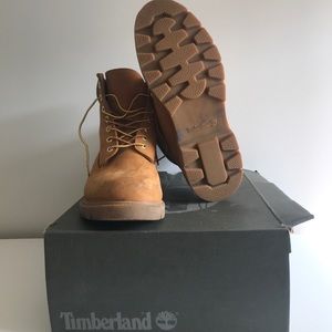 Wheat Timberlands size 11.5